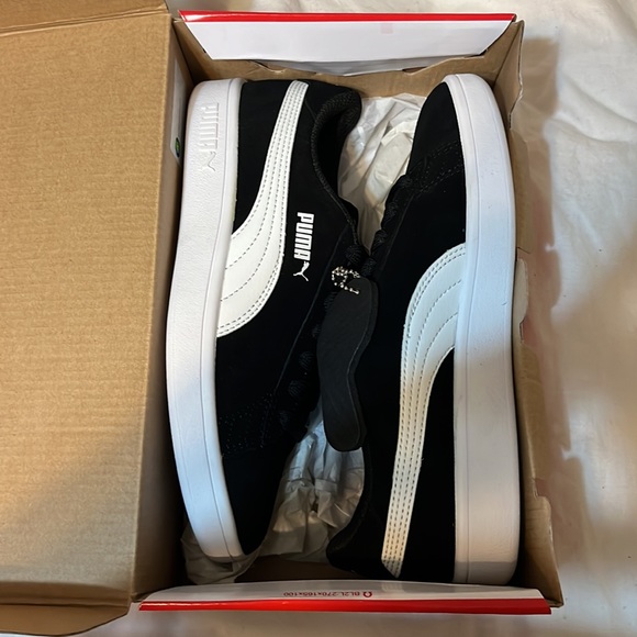 Brand new puma - Picture 2 of 3